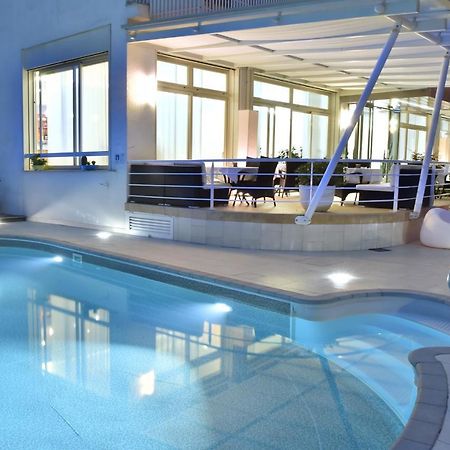 Hotel Meuble Nazionale Lignano Sabbiadoro Ngoại thất bức ảnh