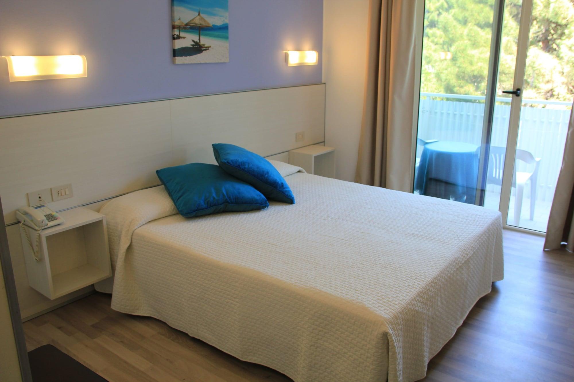 Hotel Meuble Nazionale Lignano Sabbiadoro Ngoại thất bức ảnh