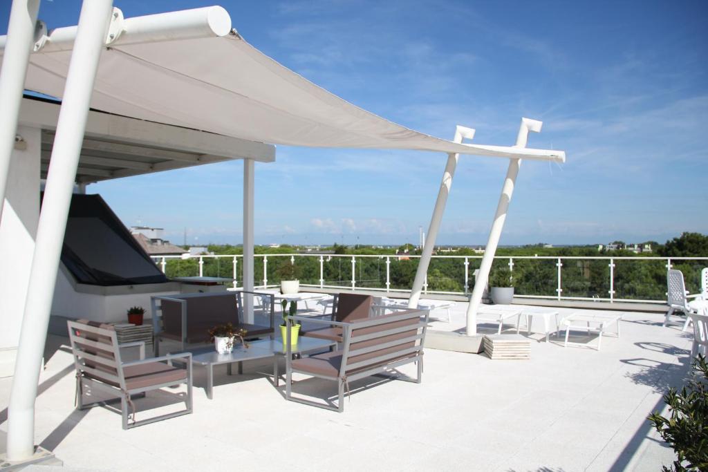 Hotel Meuble Nazionale Lignano Sabbiadoro Ngoại thất bức ảnh